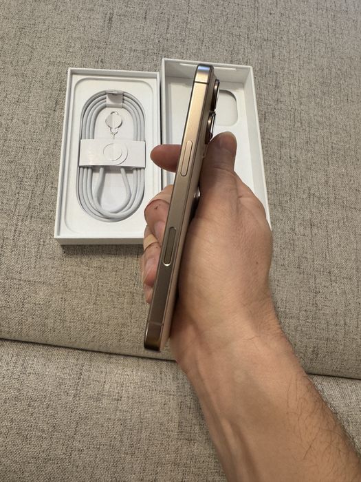 iphone 16 pro 256gb desert titanium, ca NOU
