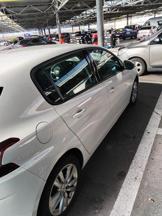 Peugeot 308  1.6 hdi