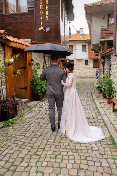 Продавам сватбена рокля