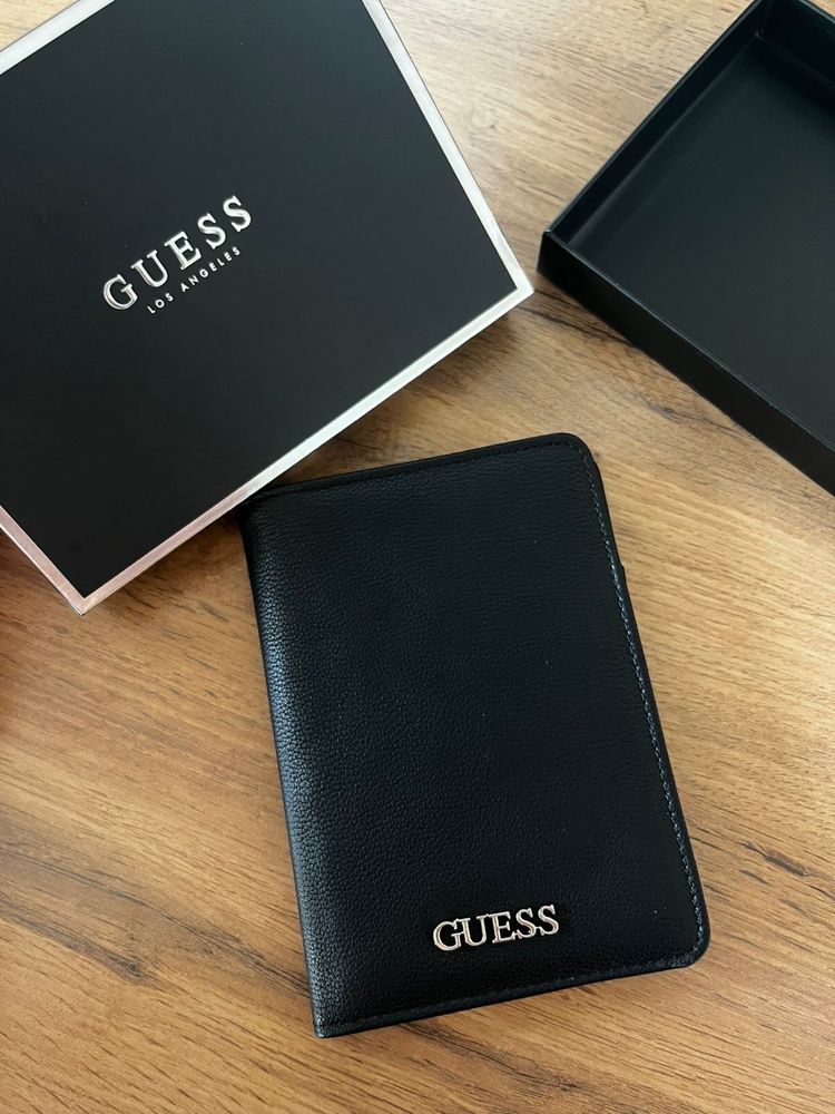 Картхолдер Guess