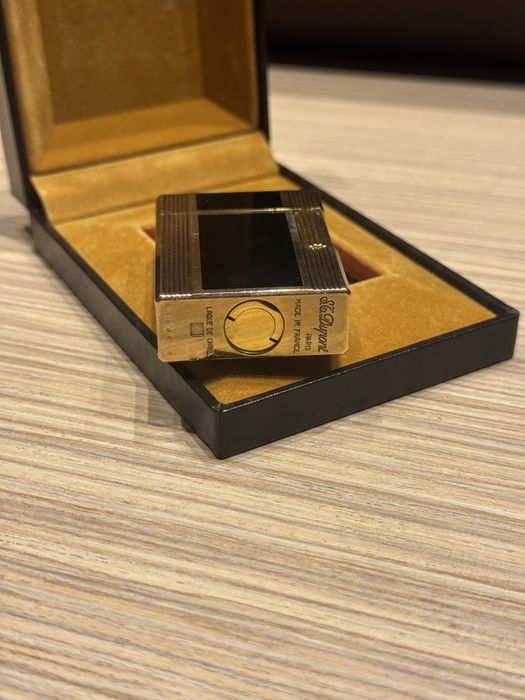 Запалка Dupont с кутия