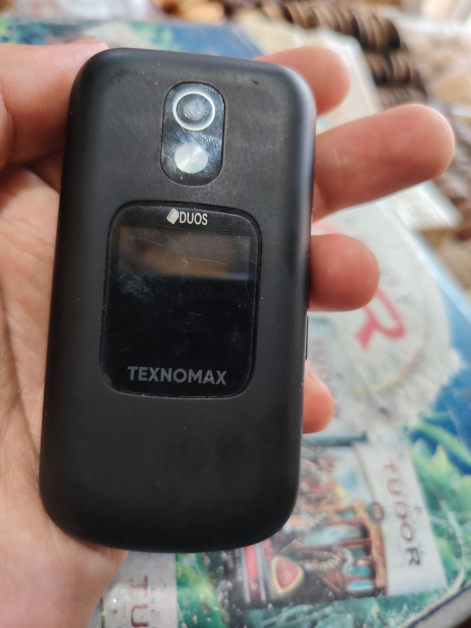 Telefon Texno max gusto
