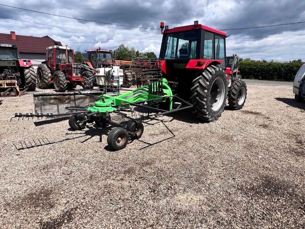 Grebla de adunat fîn deutz fahr swatMaster 3921