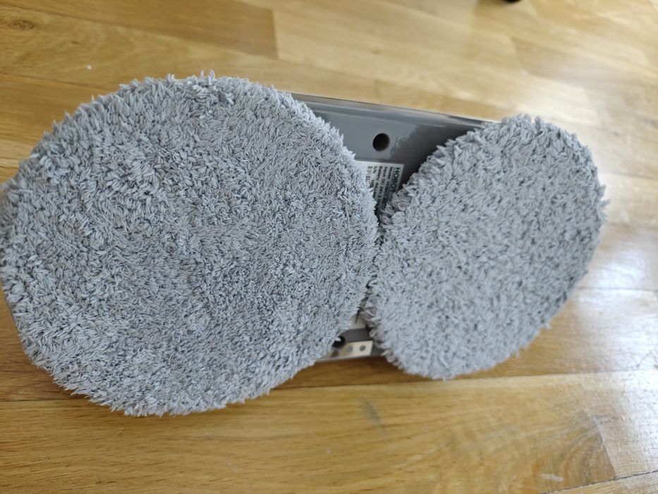 Vând robot geamuri ferestre Hobot R3 și accesorii