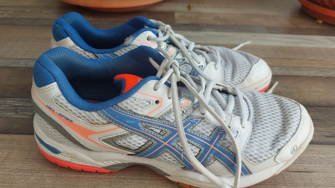 Adidasi Asics Handbal