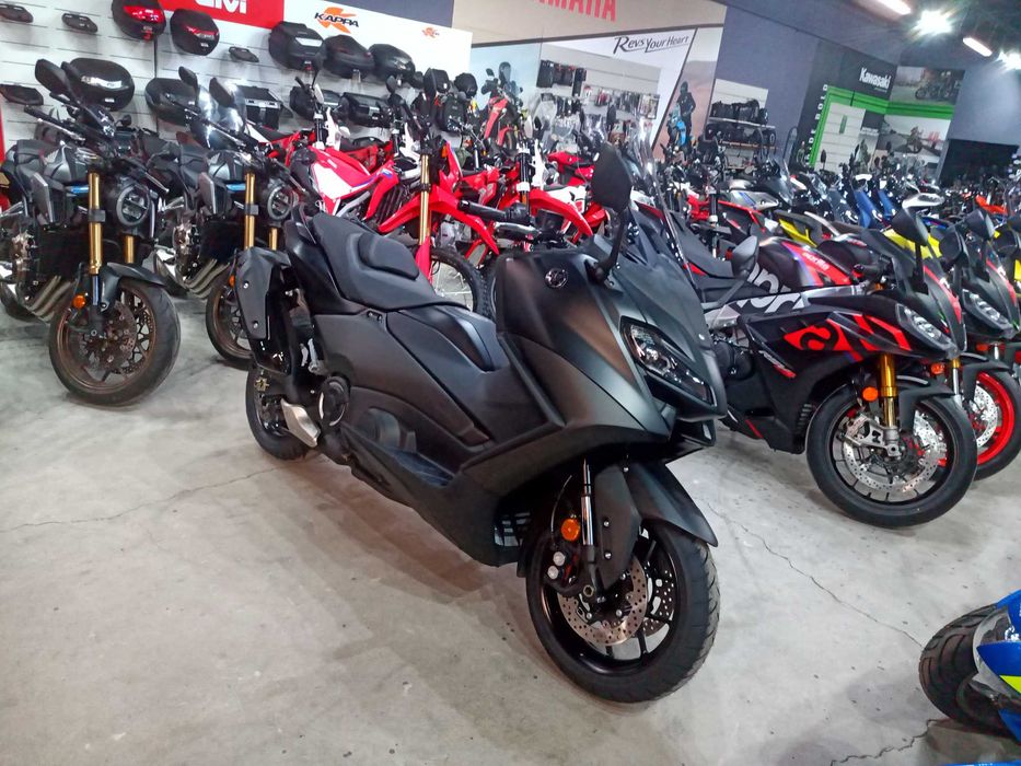 Yamaha T-Max 2024 nou stoc Yamaha Constanta