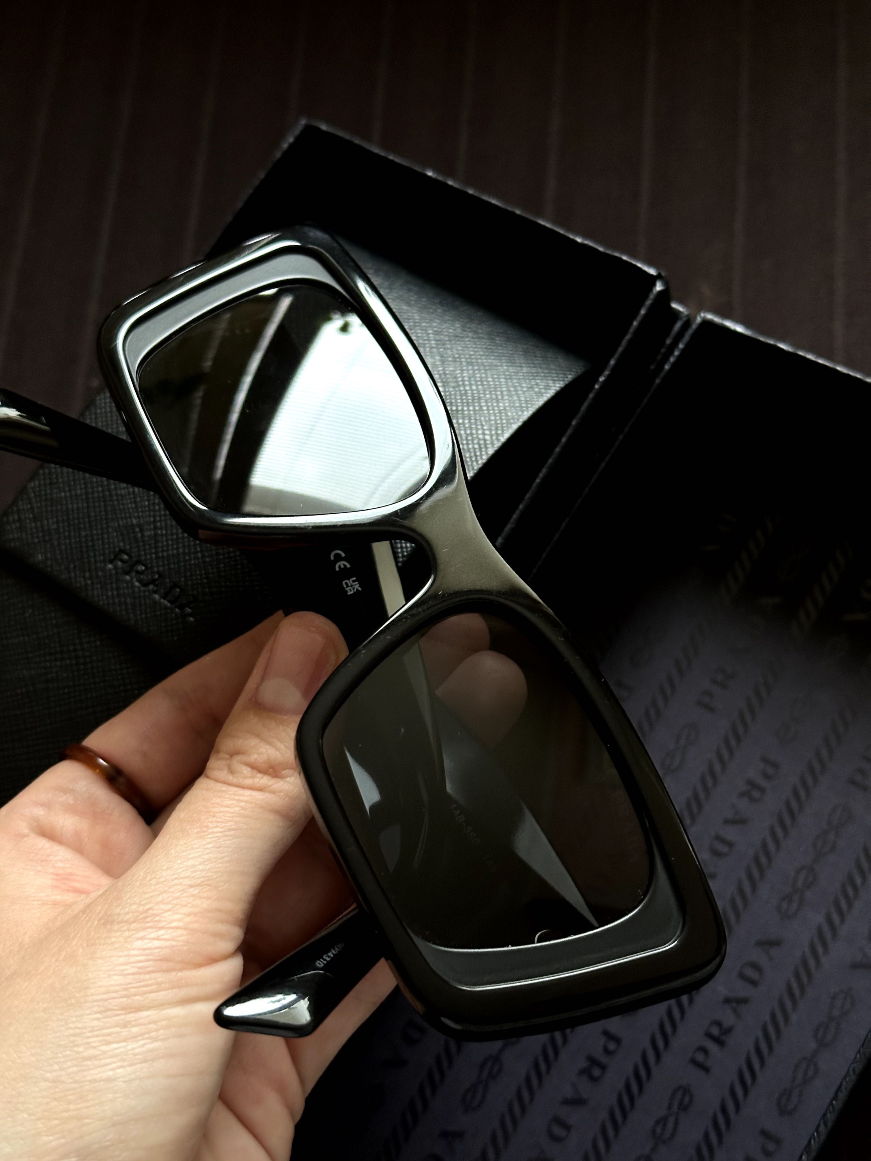 Очила Prada, модел 2023 година