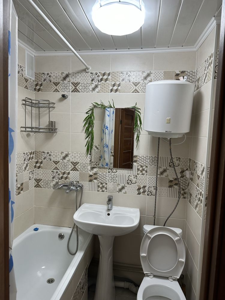 Продам 1-квартиру 1-85 этаж-4 один из последних построек.