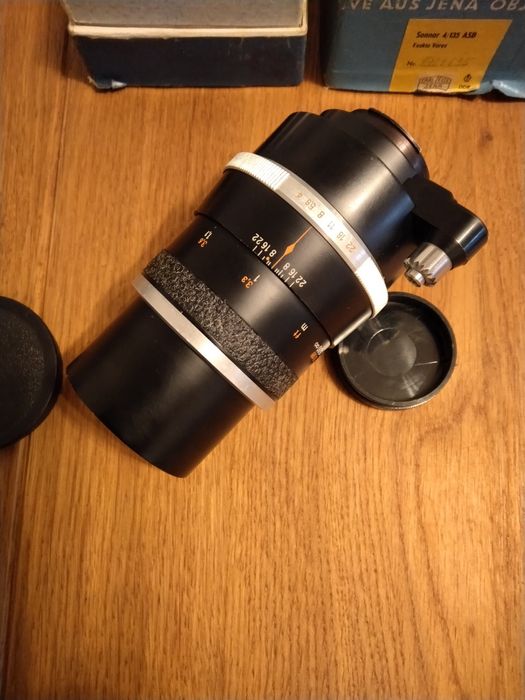 Продавам обектив Carl zeiss jena Sonnar 4/135