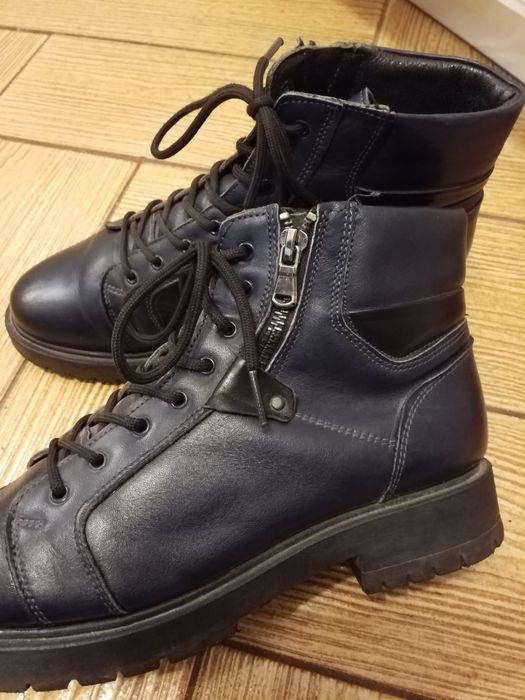 Ghete piele naturala mărime 38.