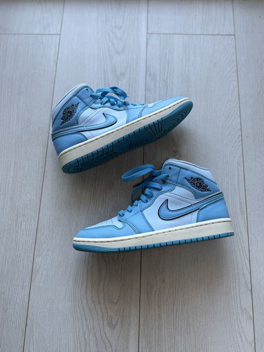 • Jordan • ICE BLUE • Mid •