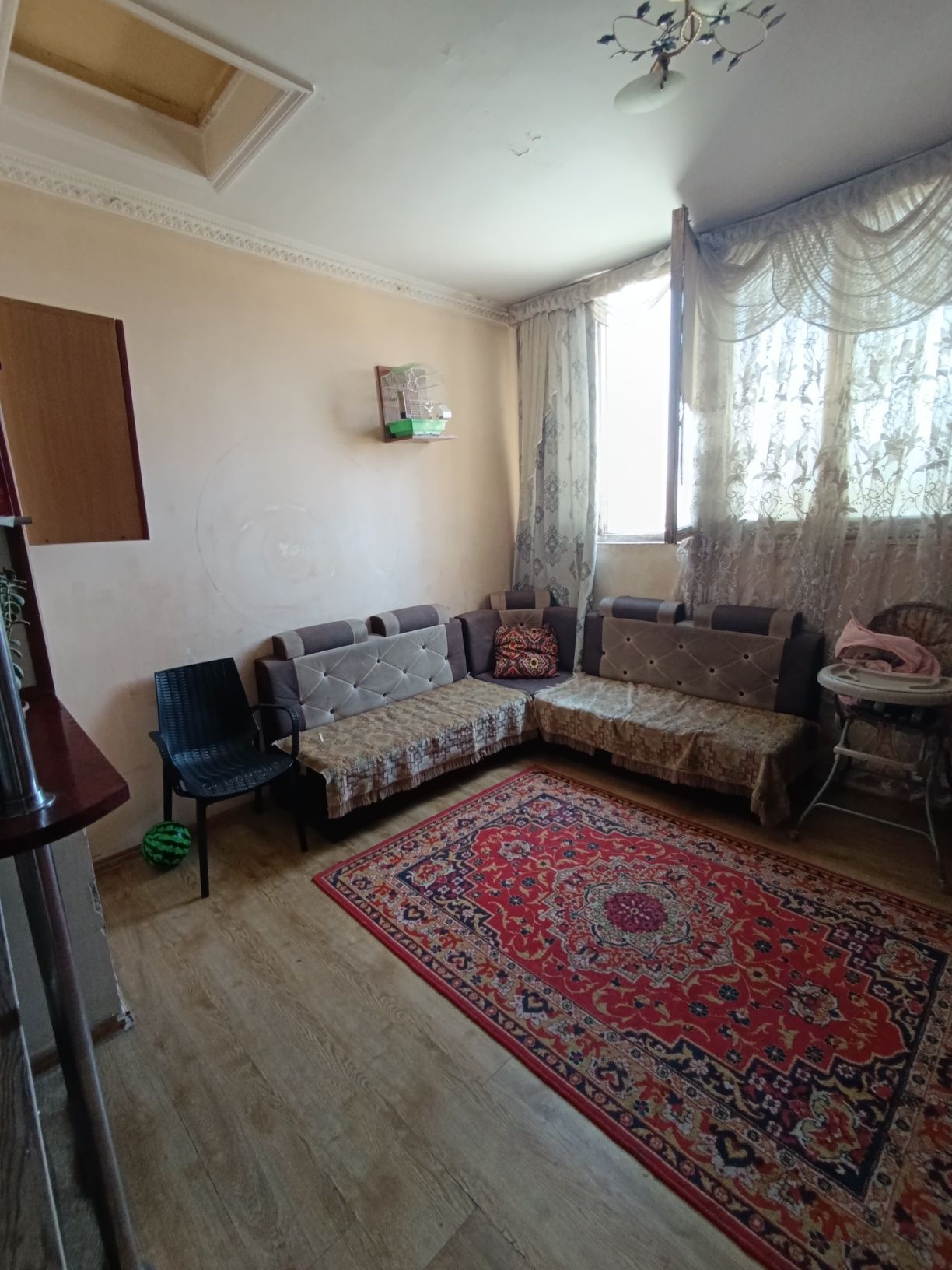 Продается 4 комнатная квартира