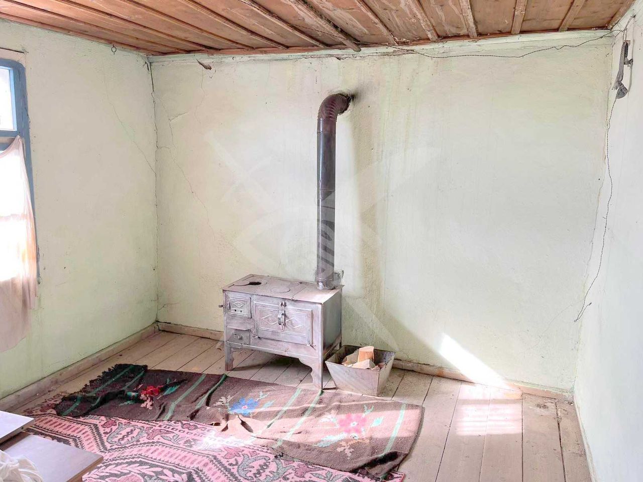 Продава се Къща в с. Равногор, Област Пазарджик - 82 кв.м за 696 €/кв.м - Снимка #1
