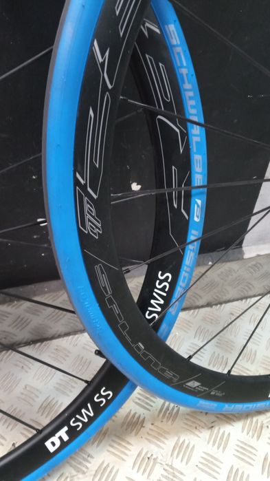 Rotii gravele/cursiera dtswiiss r 32 db