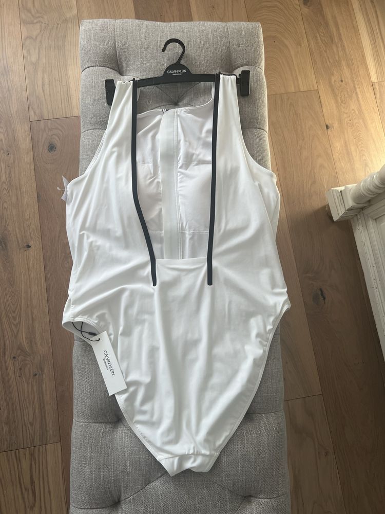 Vand costum baie alb Calvin Klein, marime XL