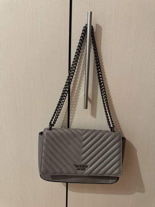 Poseta Victoria’s Secret