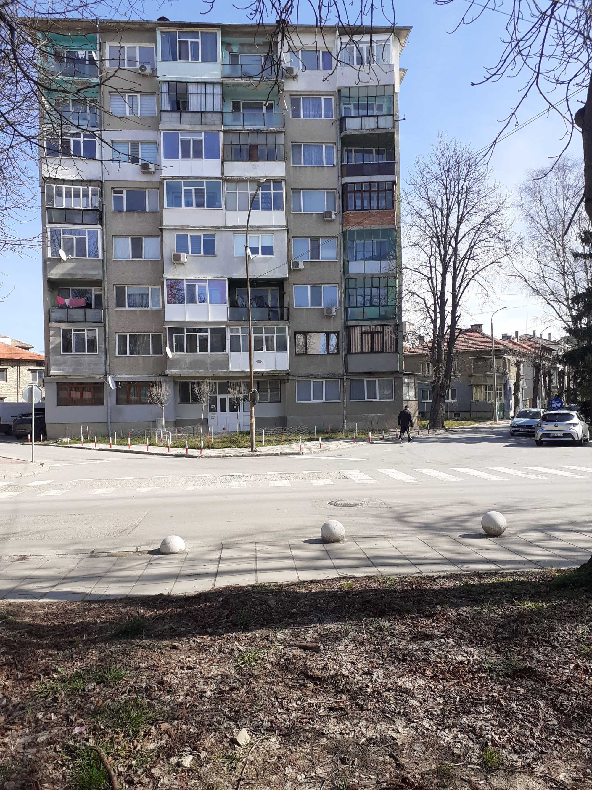 Дава под наем 2-СТАЕН, гр. Търговище, кв. Боровец