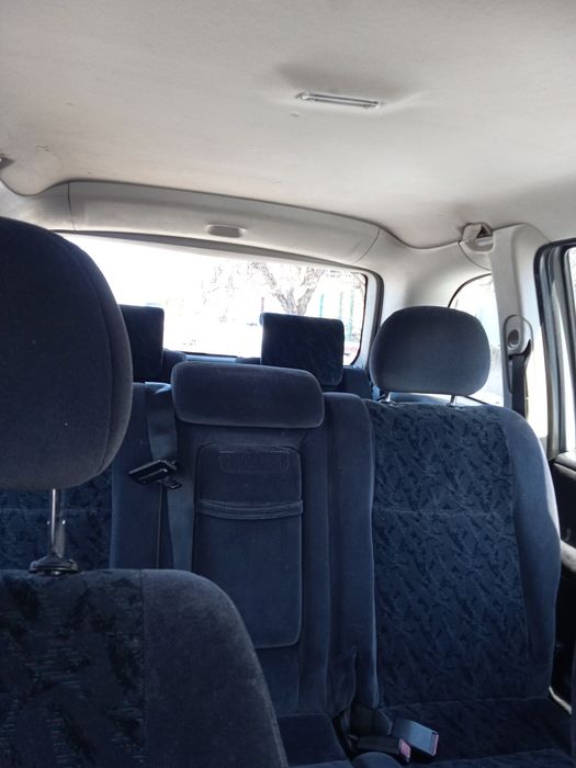 Продавам Опел Зафира 2001 г  20дизел 101кс. На части