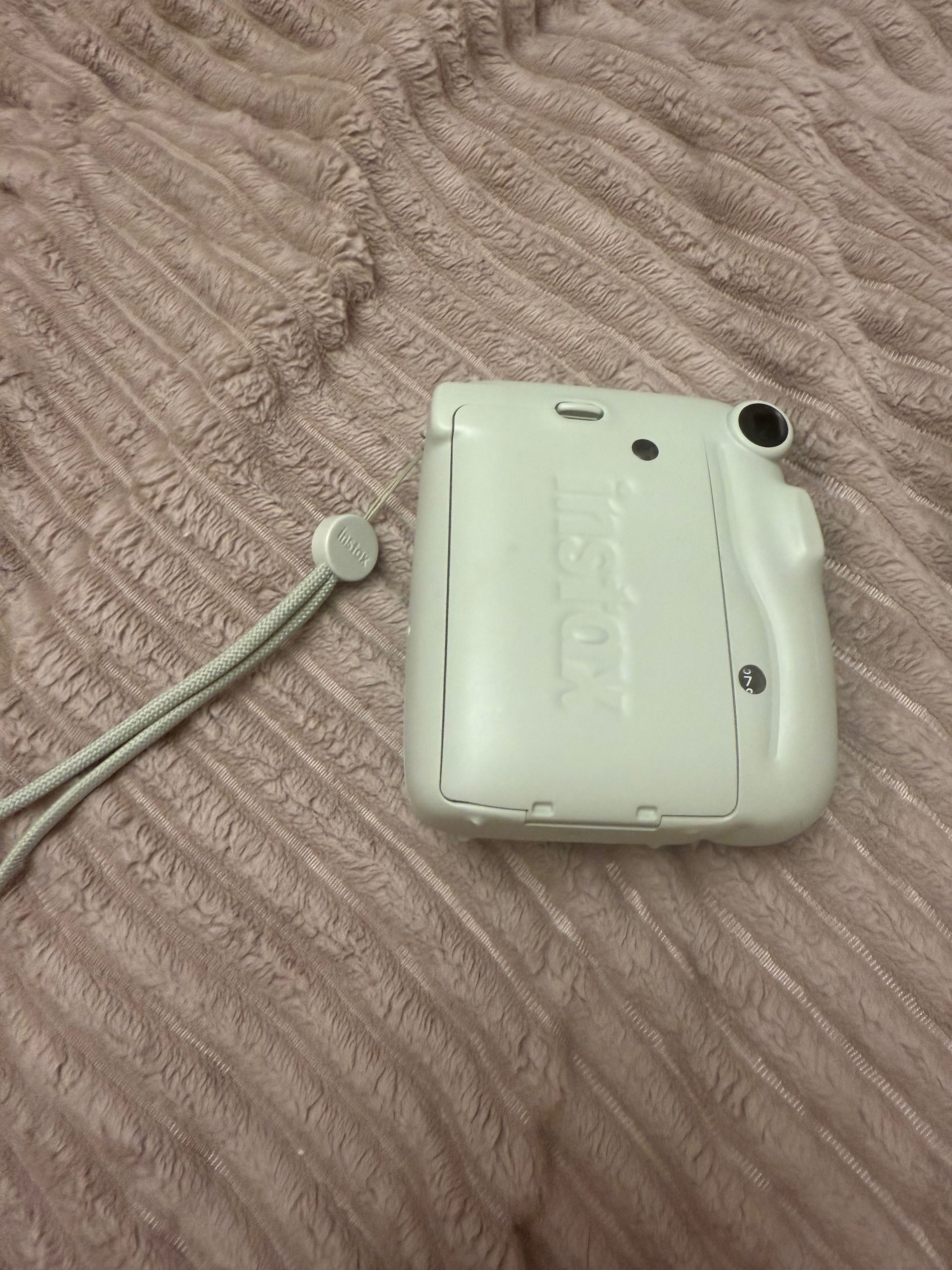 instax mini 11 camera