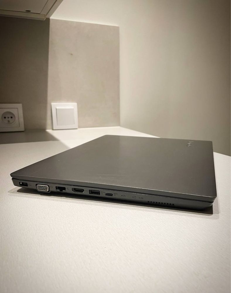 Lenovo V330-14IKB