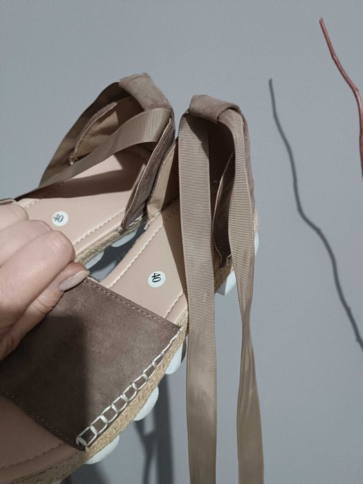 Sandale de damă cu șiret/ fundă