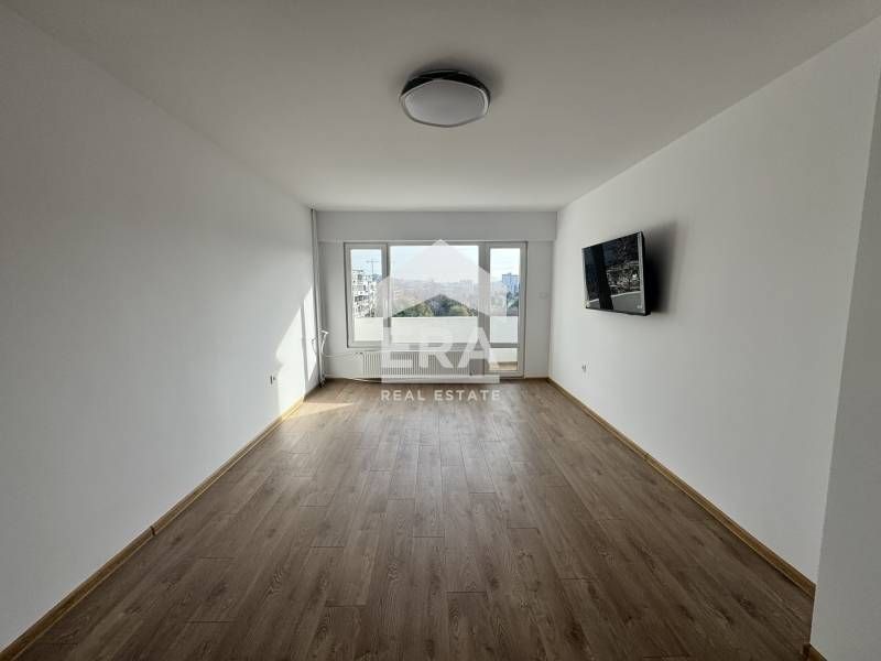 Продава се Тристаен апартамент в Варна, Младост 1 - 61 кв.м за 2509 €/кв.м - Снимка #1