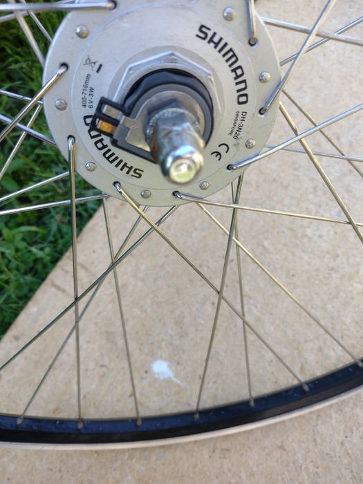 Roți dinam încorporat