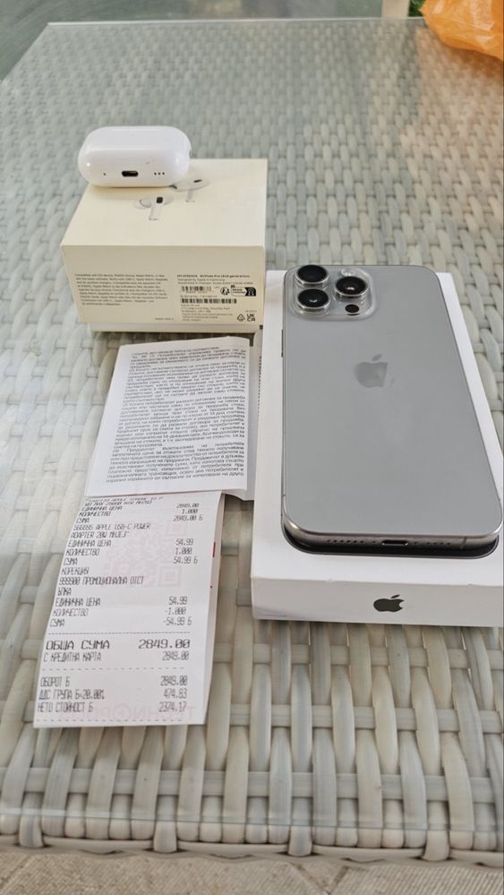 iPhone 15 pro max 256GB + Airpods 2 pro