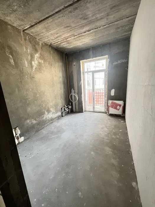 Яшнабадский район ЖК DUSTLIK 2 комнатная 45м2 3этаж ул.ОШ УзБум СРОЧНО