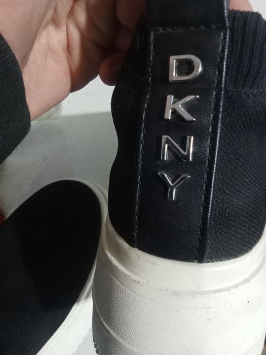 Adidași femeie DKNY mărimea 38,5