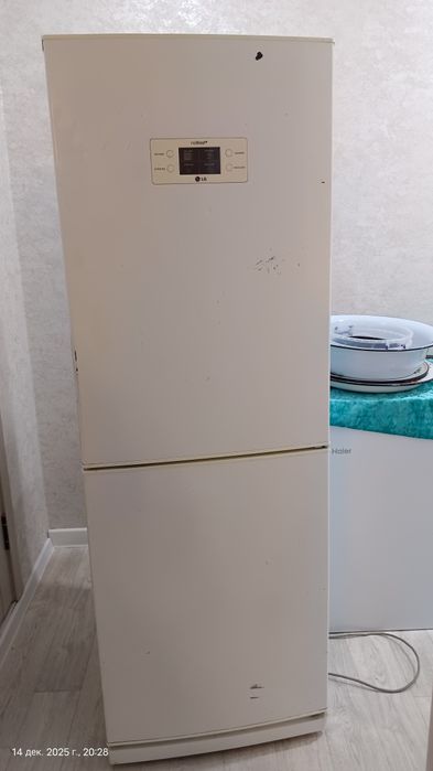 Холодильник бу даром