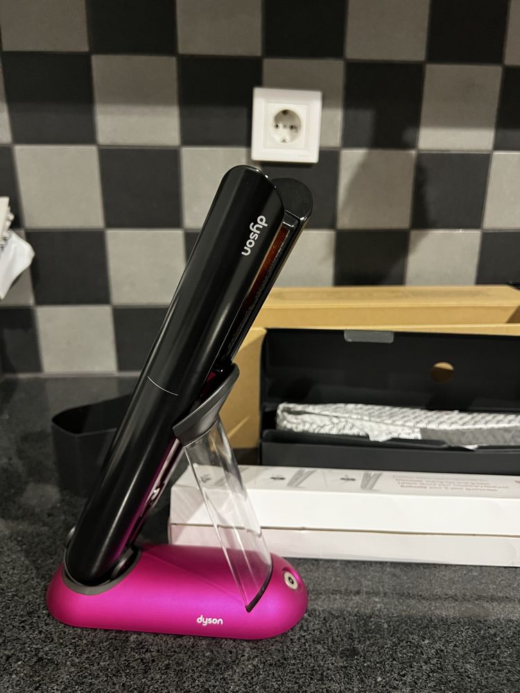 Оригинална преса за коса Dyson Corrale