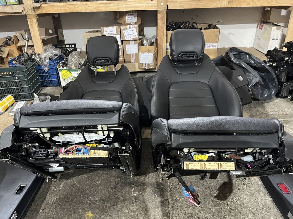 Interior / Scaune / Fete de usi Mercedes C Cabrio / Coupe W205