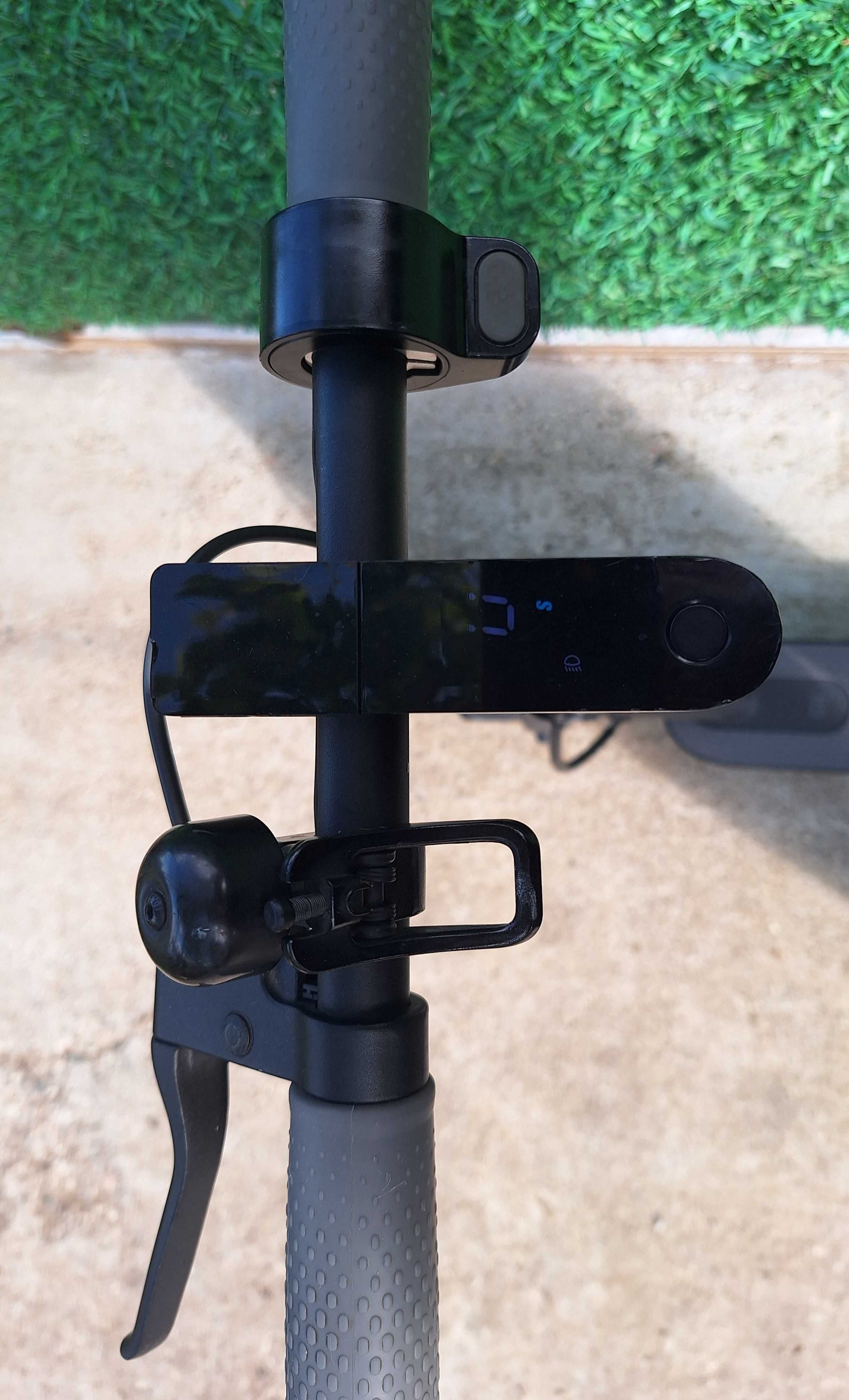 Електрическа тротинетка Xiaomi Mi Electric Scooter Pro 2