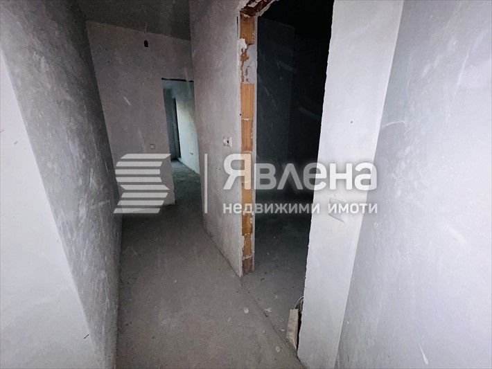 Продава се Тристаен апартамент в Варна, Левски - 111 кв.м за 1856 €/кв.м - Снимка #11