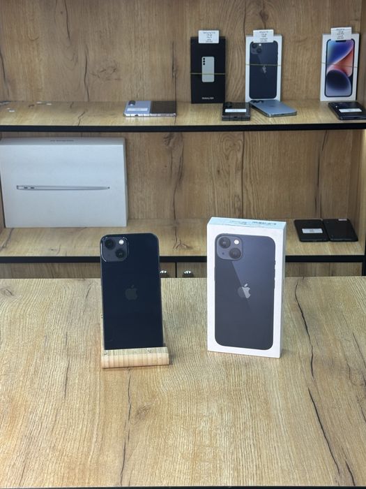 Iphone 13 256 gb Акб 81%
