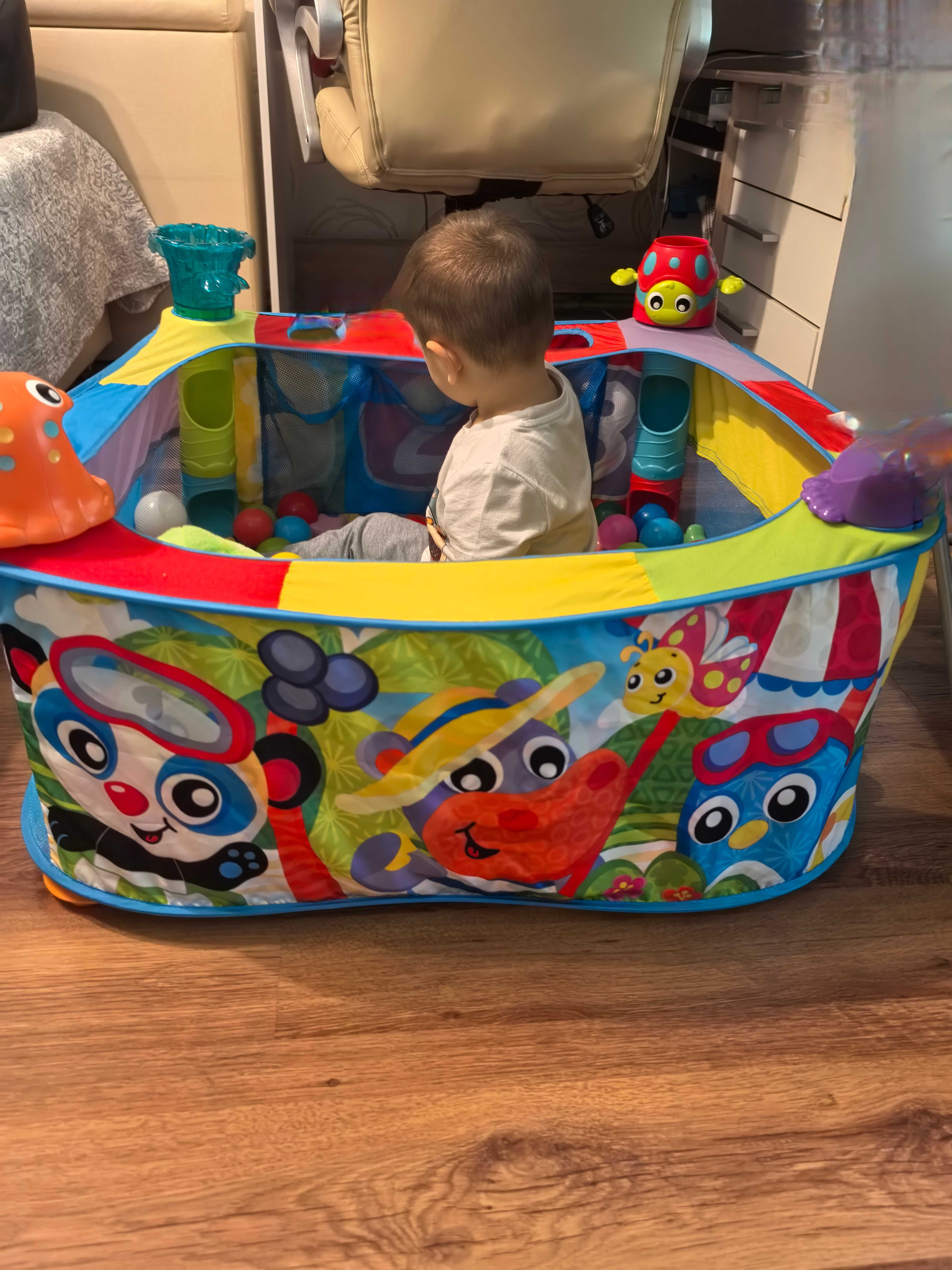 Playgro Активна гимнастика - басейн с топки