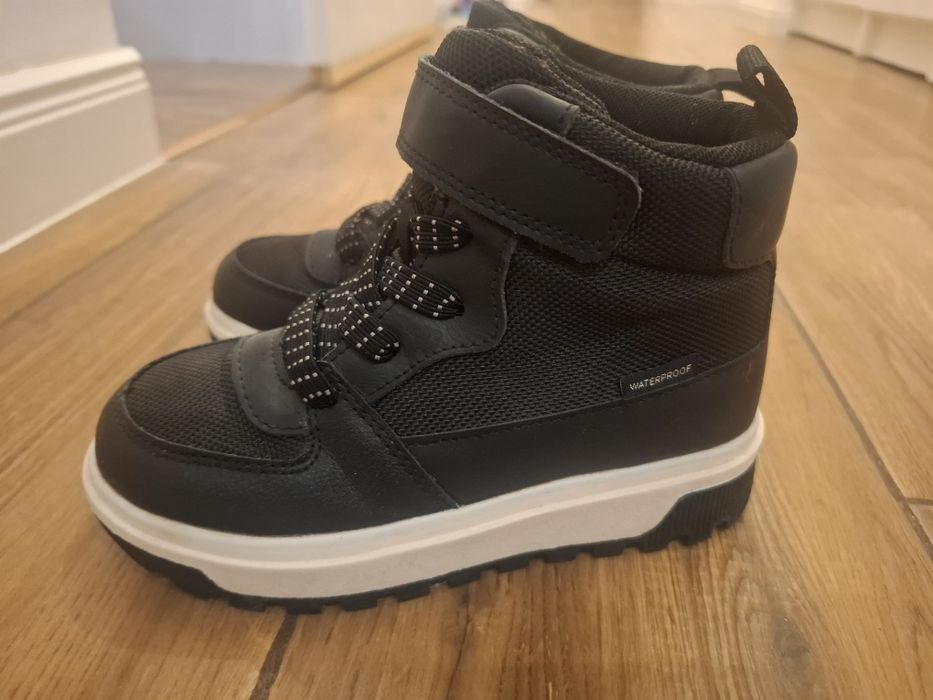 Водоустоичиви зимни обувки/боти за момче HM