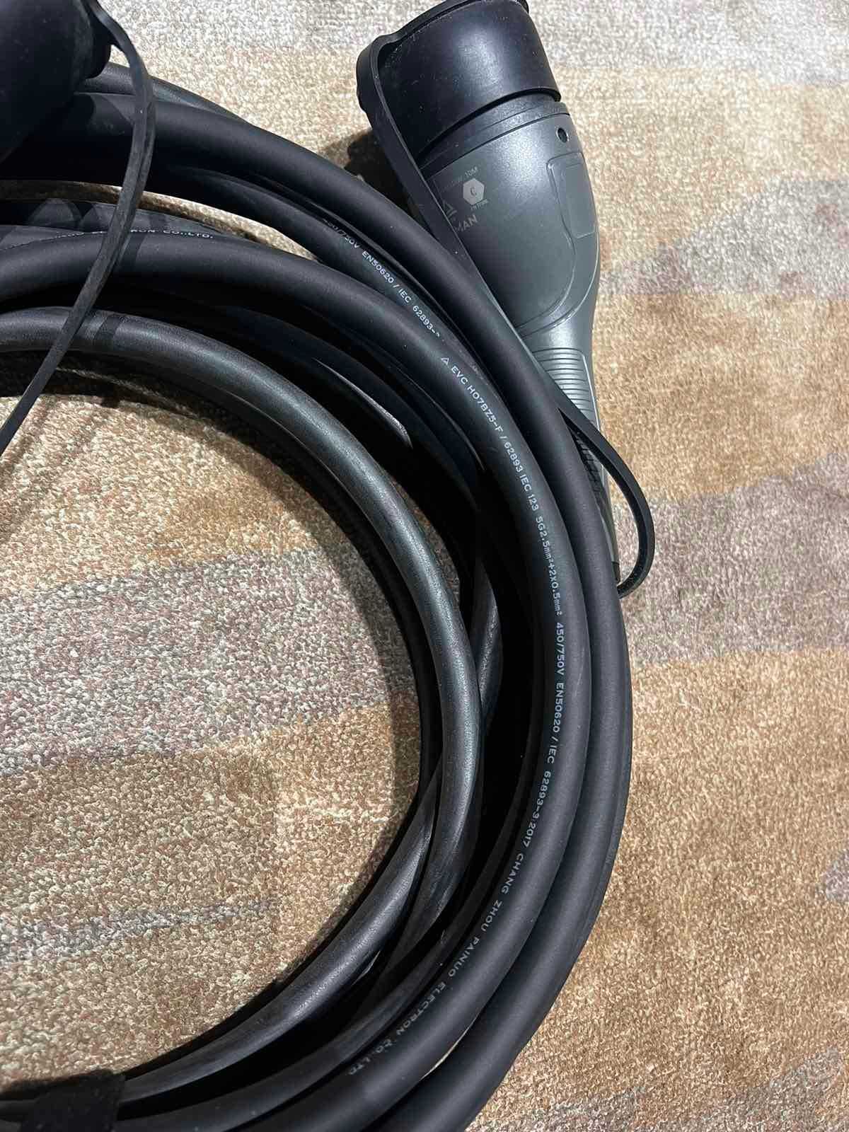 BOKMAN EV кабел за зареждане ТИП 2, 16A / 11KW/  3 ФАЗИ / 10 Метра