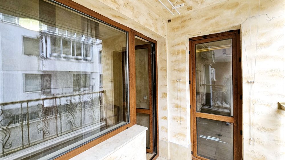 Дава се под наем Тристаен апартамент в Варна, Център - 100 кв.м за 611.49 € - Снимка #6