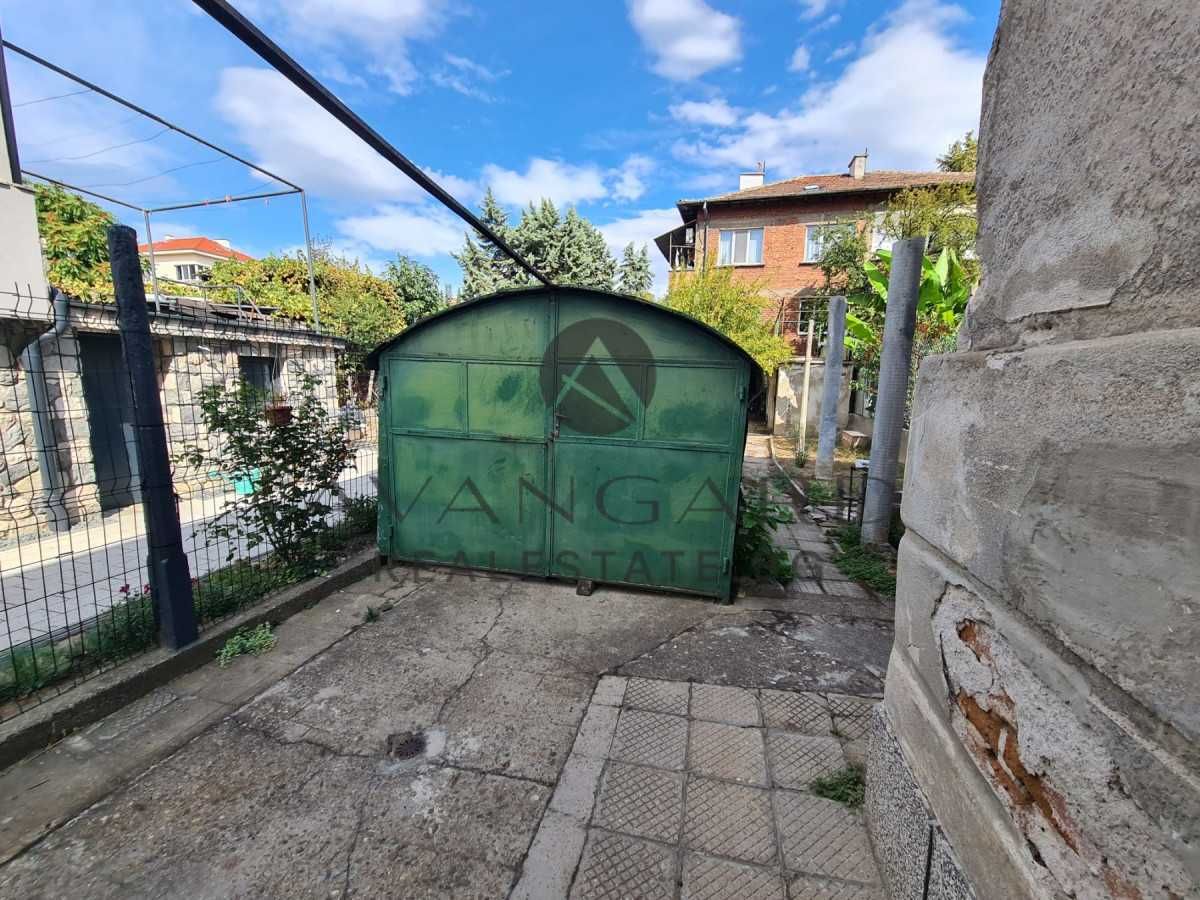 Продава се Етаж от къща в Пловдив, Христо Смирненски - 133 кв.м за 1113 €/кв.м - Снимка #15