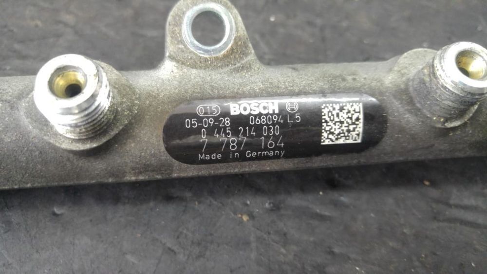 Rampa injectoare bmw serie 1 e81 2.0 d 318d 0445214030