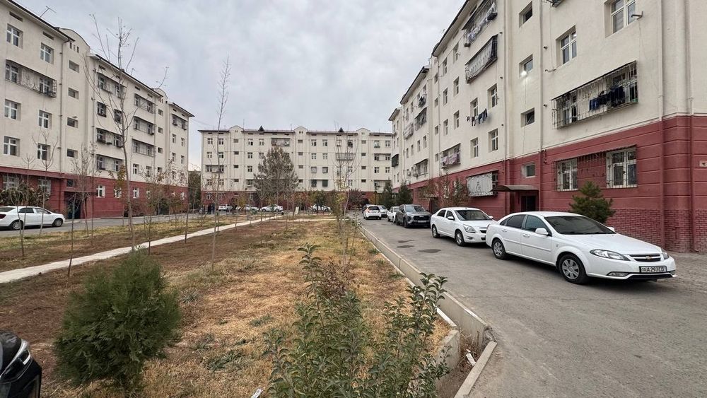 Аренда ЖК новостройка евроремонт 3 комната 78кв 1 этаж