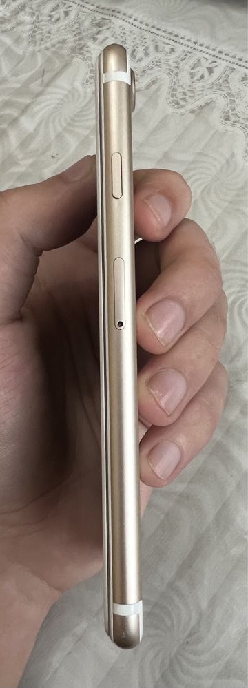 Iphone 7 sotiladi