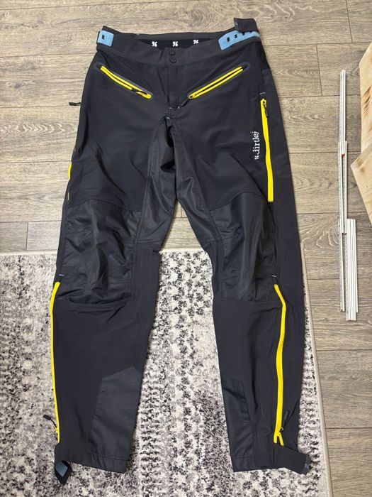 Pantaloni bike dirtlej