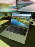 MacBook Pro 2021 14" 32 GB RAM, 512 GB SSD, 100% батерия, перфектен