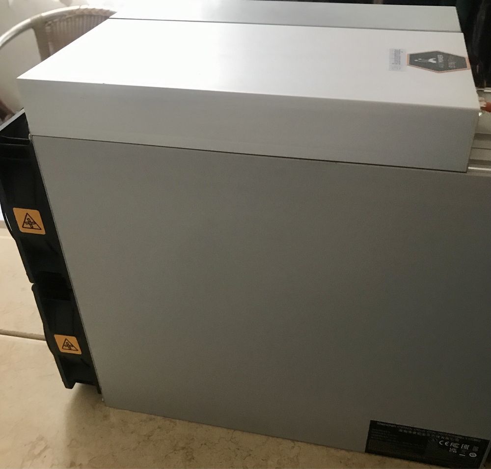 Antminer S19J PRO+ 117THS miner Bitcoin, BTC criptomonede (22€/zi)