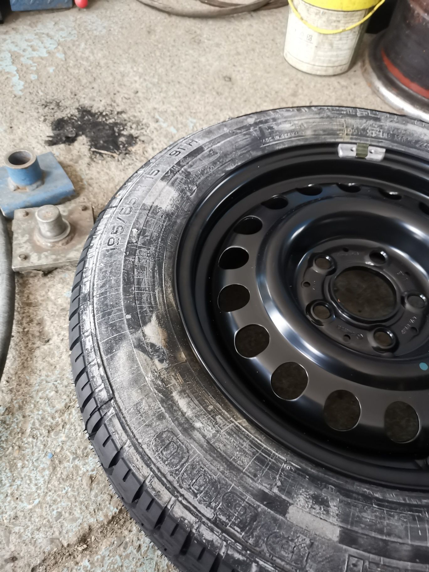 Гуми Pirelli произведени в Германия за Мерцедес 124