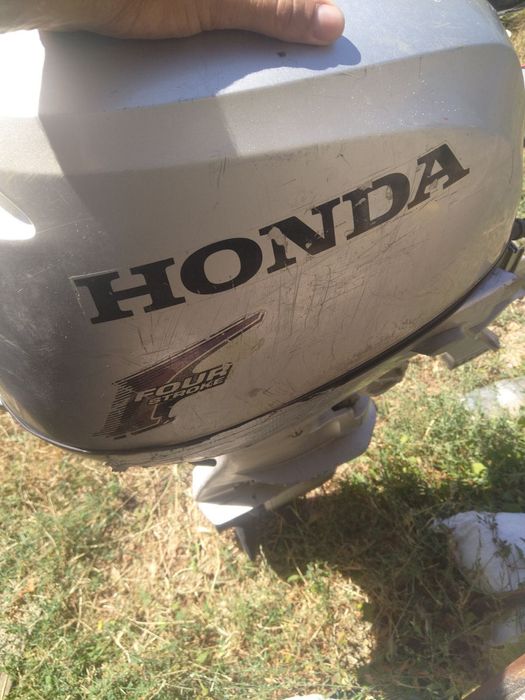 Извън бордов двигател Honda BF20