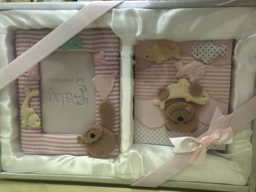 Бебешки комплект- фотоалбум и рамка за снимки